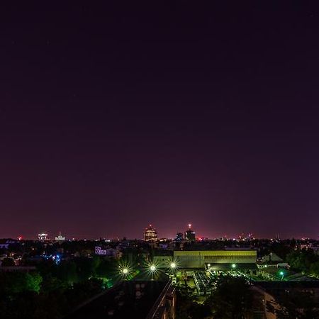Stone Gate Apartment #1 بوخارست المظهر الخارجي الصورة