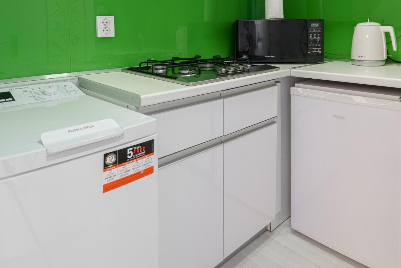 Stone Gate Apartment #1 بوخارست المظهر الخارجي الصورة